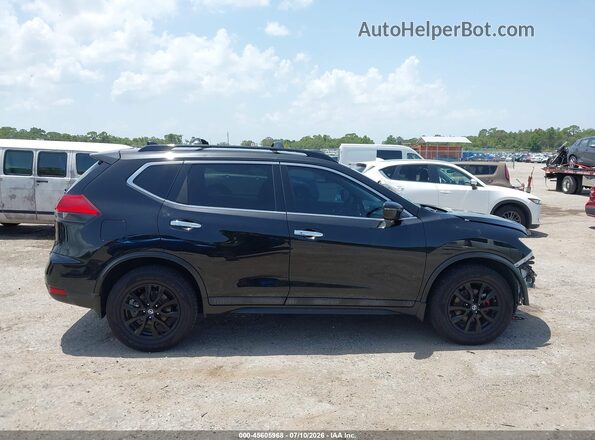 5N1AT2MV4HC892496 2017 NISSAN ROGUE Black Вид задньої частини салону