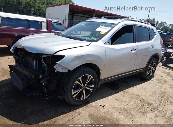 5N1AT2MV4JC713671 2018 NISSAN ROGUE Silver Передня ліва чверть