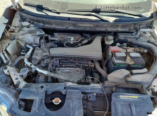 5N1AT2MV4JC772736 2018 NISSAN ROGUE White Rear interior view