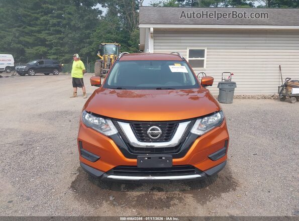 5N1AT2MV4JC827766 2018 NISSAN ROGUE Orange Սալոնի հետևի տեսք