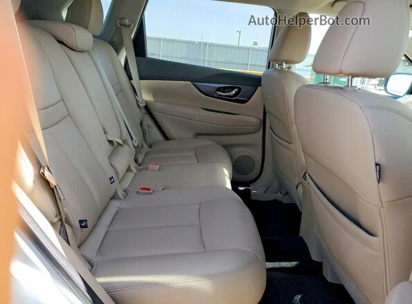 5N1AT2MV5GC777954 2016 NISSAN ROGUE White უკანა სალონის ხედი