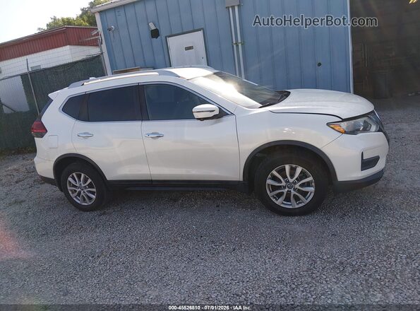 5N1AT2MV5HC897383 2017 NISSAN ROGUE White Вид задньої частини салону