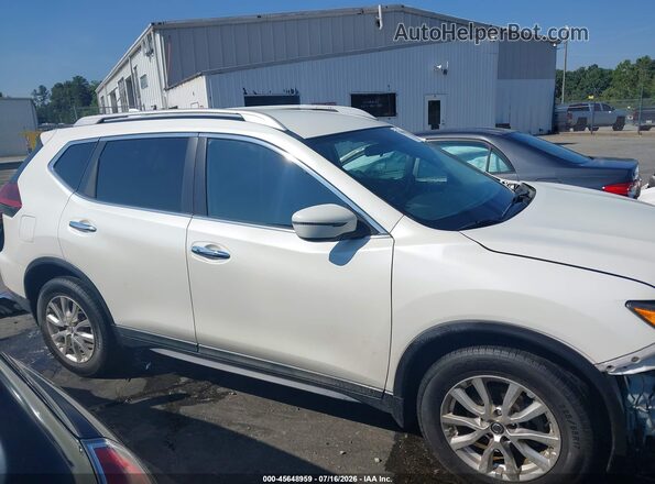 5N1AT2MV5JC819126 2018 NISSAN ROGUE White Սալոնի հետևի տեսք