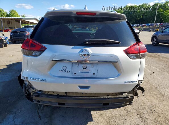 5N1AT2MV5LC795428 2020 NISSAN ROGUE Silver Rear view