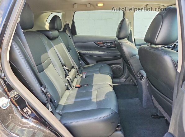 5N1AT2MV6HC860441 2017 NISSAN ROGUE Black Rear interior view