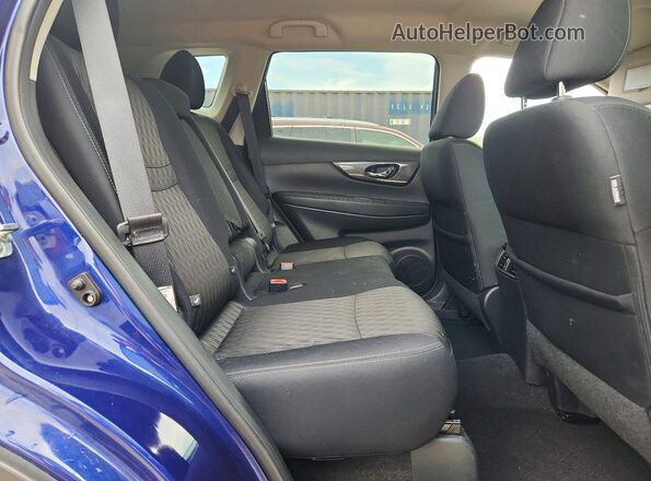 5N1AT2MV6JC725627 2018 NISSAN ROGUE Blue Rear seats view