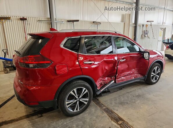 5N1AT2MV7HC782588 2017 NISSAN ROGUE Red Հետևի աջ