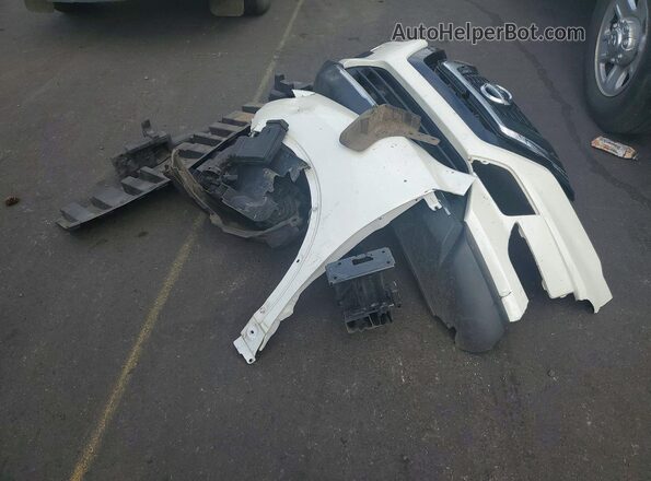 5N1AT2MV7HC805528 2017 NISSAN ROGUE White Engine compartment view