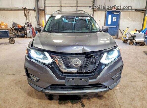 5N1AT2MV7HC887146 2017 NISSAN ROGUE Серый Вид спереди