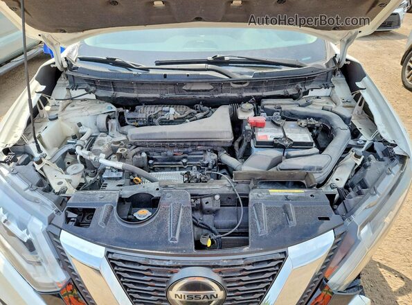 5N1AT2MV7JC734546 2018 NISSAN ROGUE White Widok komory silnika