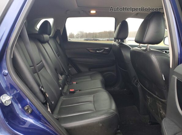 5N1AT2MV7JC838101 2018 NISSAN ROGUE Blue Вид задньої частини салону