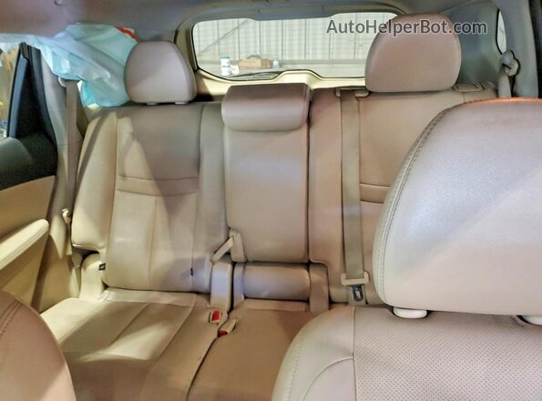5N1AT2MV8GC768326 2016 NISSAN ROGUE Black Вид задніх сидінь