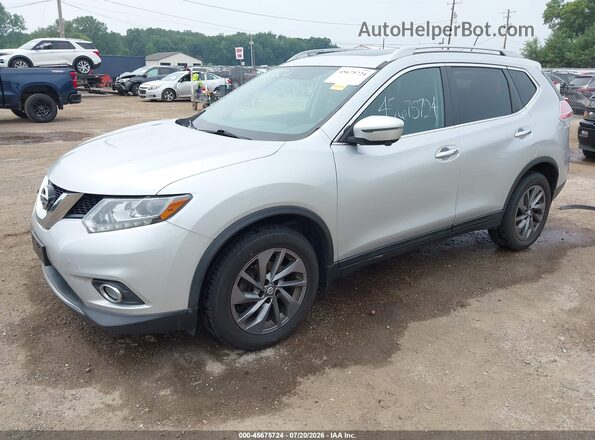 5N1AT2MV8GC814785 2016 NISSAN ROGUE Silver Vista tres cuartos delantera izquierda