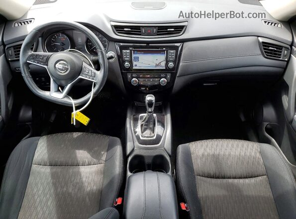 5N1AT2MV8HC762737 2017 NISSAN ROGUE Gray Dashboard view
