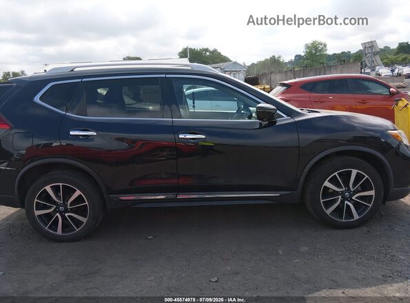 5N1AT2MV8HC766500 2017 NISSAN ROGUE Black Widok wnętrza z tyłu