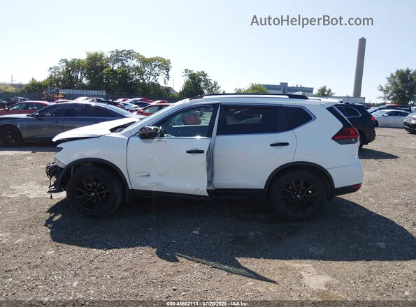 5N1AT2MV8HC767257 2017 NISSAN ROGUE White 