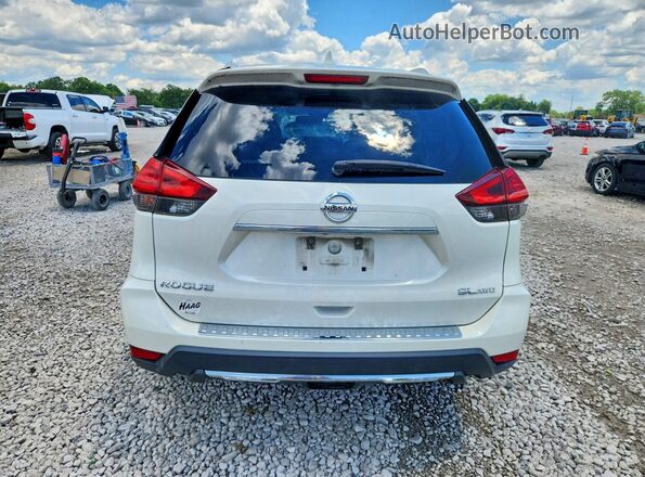 5N1AT2MV8HC859033 2017 NISSAN ROGUE Белый Вид сзади