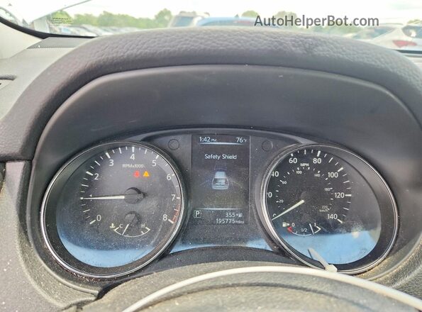 5N1AT2MV8HC859033 2017 NISSAN ROGUE Белый Вид щитка приборов