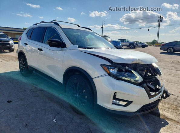 5N1AT2MV8JC739920 2018 NISSAN ROGUE White Front right