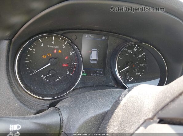 5N1AT2MV8JC780807 2018 NISSAN ROGUE Белый Вид задних сидений