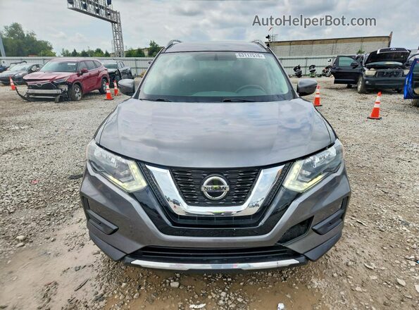 5N1AT2MV8JC825812 2018 NISSAN ROGUE Gray Widok z przodu