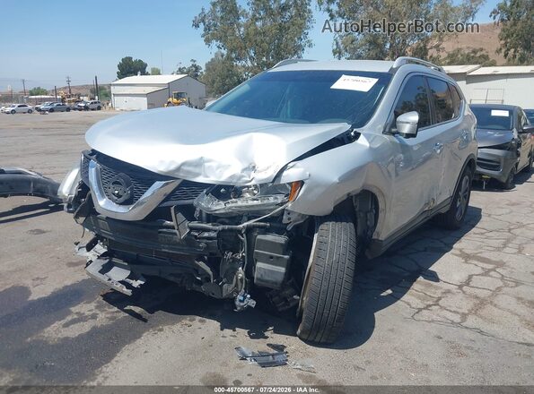5N1AT2MV9GC778735 2016 NISSAN ROGUE Silver Vista tres cuartos delantera izquierda