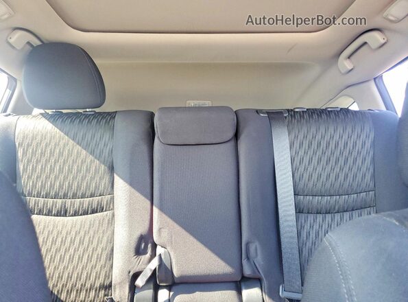 5N1AT2MV9JC838598 2018 NISSAN ROGUE Silver Вид задніх сидінь