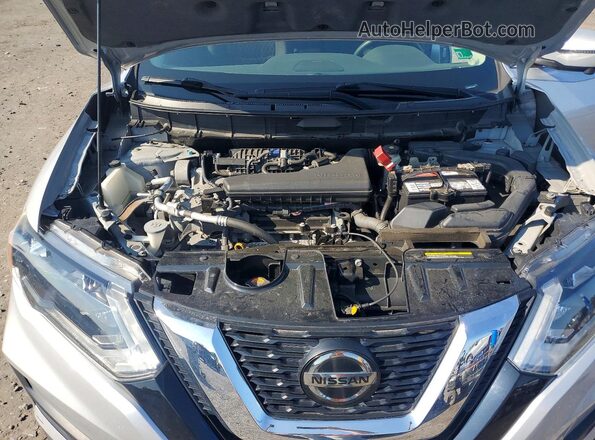5N1AT2MV9JC838598 2018 NISSAN ROGUE Silver Вид підкапотного простору