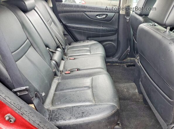 5N1AT2MVXGC924771 2016 NISSAN ROGUE Red Rear interior view