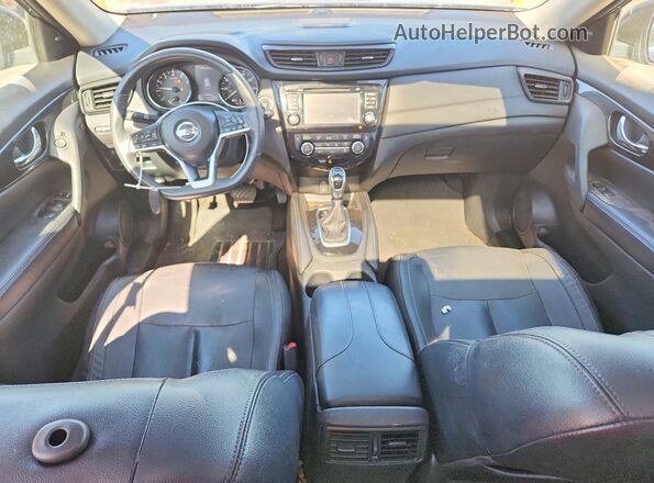 5N1AT2MVXHC759922 2017 NISSAN ROGUE Blue Вид панелі приладів