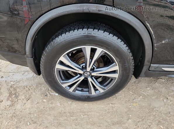 5N1AT2MVXHC790202 2017 NISSAN ROGUE Черный 