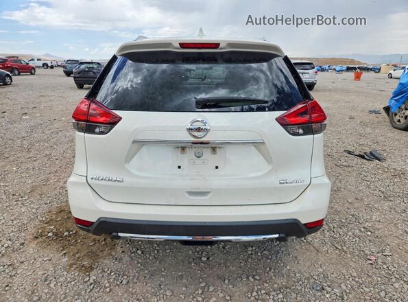 5N1AT2MVXHC847644 2017 NISSAN ROGUE White Widok z tyłu