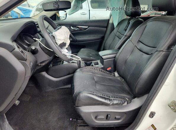5N1AT2MVXHC847644 2017 NISSAN ROGUE White Widok wnętrza z przodu