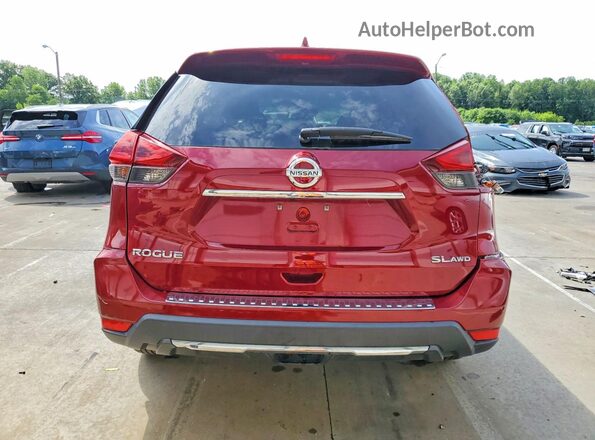5N1AT2MVXJC795146 2018 NISSAN ROGUE Красный Вид сзади