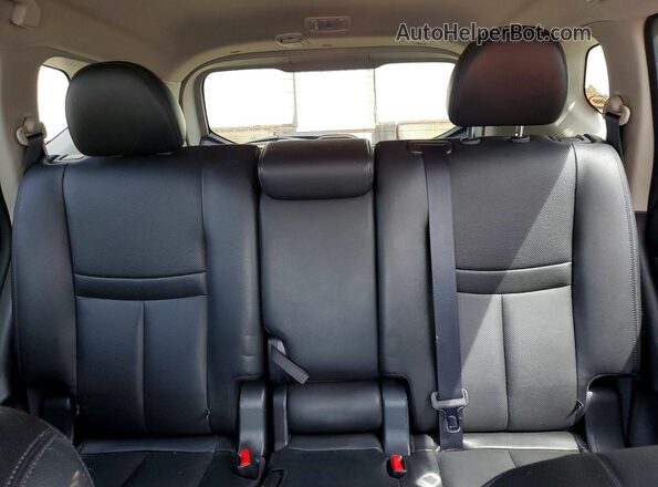5N1AT2MVXJC795146 2018 NISSAN ROGUE Красный Вид задних сидений