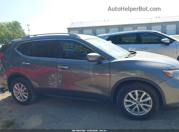 5N1AT2MVXKC790806 2019 NISSAN ROGUE Серый Вид задней части салона