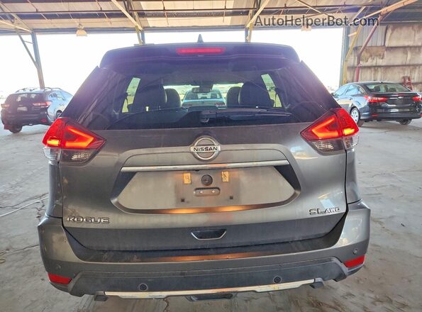 5N1AT2MVXKC806020 2019 NISSAN ROGUE Серый Вид сзади