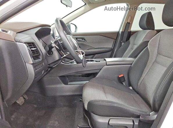 5N1AT3AB0MC733016 2021 NISSAN ROGUE Белый Вид салона спереди
