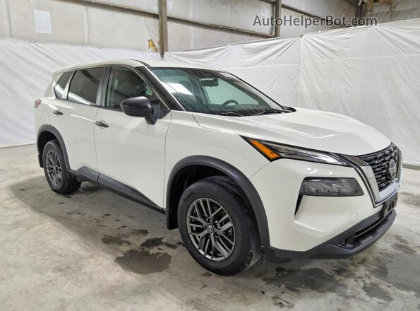 5N1AT3ABXMC804979 2021 NISSAN ROGUE White Delantero derecho