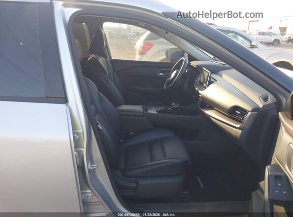 5N1AT3BA1MC720264 2021 NISSAN ROGUE Silver Սալոնի դիմացի տեսք