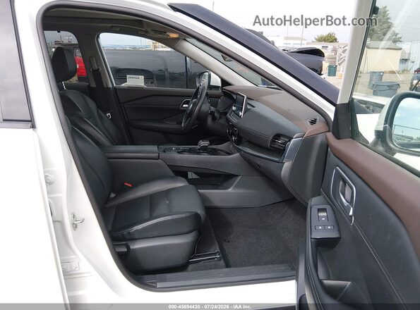 5N1AT3BA2MC710567 2021 NISSAN ROGUE Белый Вид салона спереди