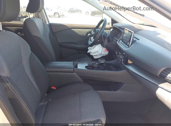 5N1AT3BA2MC841708 2021 NISSAN ROGUE Silver Вид салону спереду
