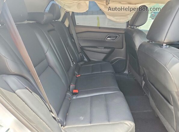 5N1AT3BA4MC810072 2021 NISSAN ROGUE Silver Rear seats view