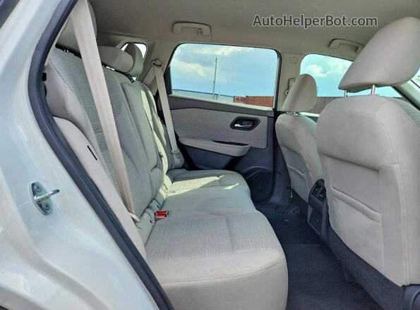5N1AT3BA5MC846790 2021 NISSAN ROGUE White Rear interior view