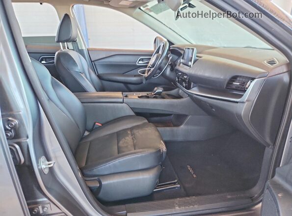 5N1AT3BA7MC720592 2021 NISSAN ROGUE Серый Вид салона спереди