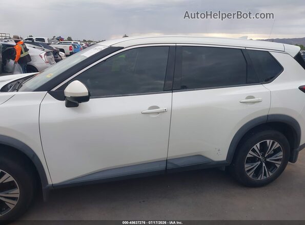 5N1AT3BA7MC805948 2021 NISSAN ROGUE White Widok wnętrza 360 stopni