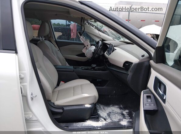 5N1AT3BA8MC773916 2021 NISSAN ROGUE White Widok wnętrza z przodu