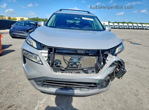 5N1AT3BA9MC803439 2021 NISSAN ROGUE Silver Вид спереду