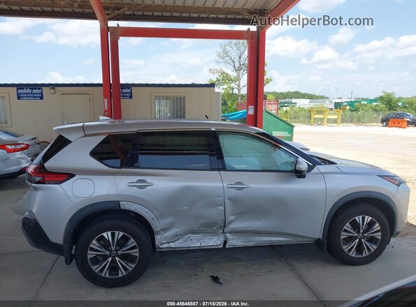 5N1AT3BA9MC808821 2021 NISSAN ROGUE Silver Widok wnętrza 360 stopni