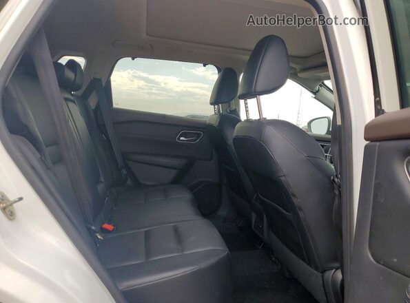 5N1AT3BAXMC675633 2021 NISSAN ROGUE White Սալոնի հետևի տեսք